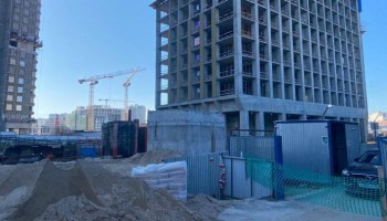 Мужчина погиб после падения со строящейся высотки в Москве