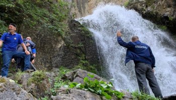 Туристка погибла при попытке сделать селфи у водопада в Ингушетии