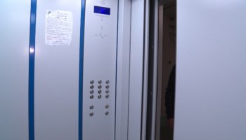 В Екатеринбурге лифт с девушкой внутри пролетел восемь этажей