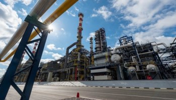 Диверсант заложил на Куйбышевском НПЗ три бомбы