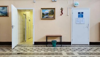 Стали известны детали нападения с оружием на врача поликлиники в Москве