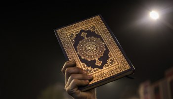 В Швеции задержали мужчину, пытавшегося сорвать сожжение Корана