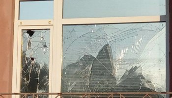 В Донецке украинский кассетный снаряд пробил стену и влетел в квартиру