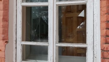 Украинский снаряд попал в гараж в белгородском селе